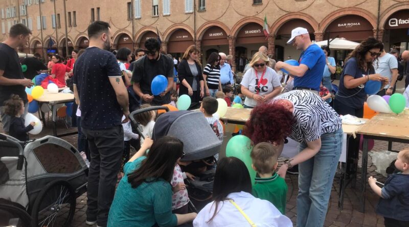 immagine della festa in piazza